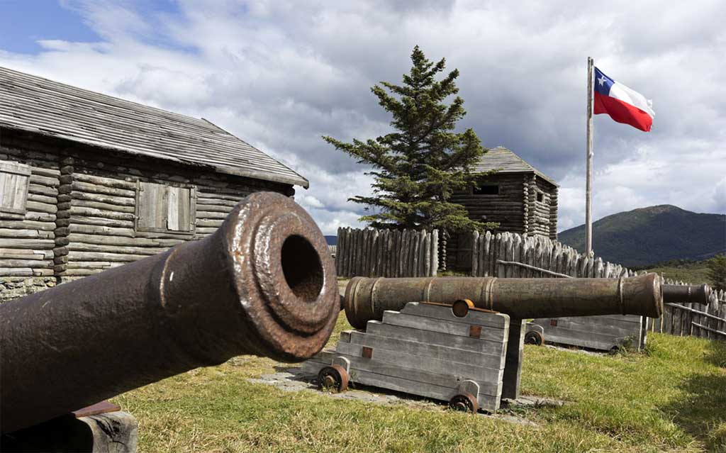 Cannons at Fort Bulnes