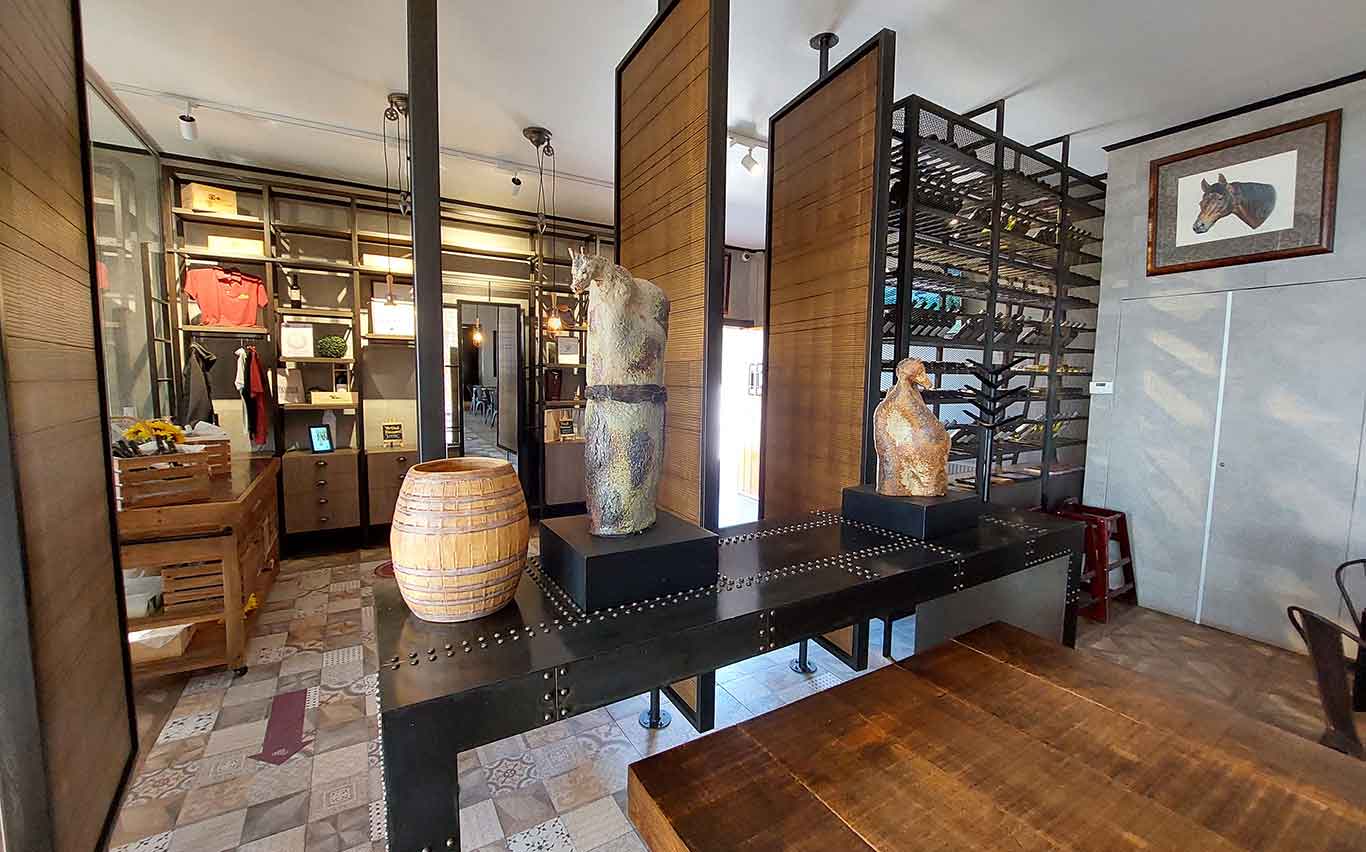 Wine-Shop-at-Haras-de-Pirque